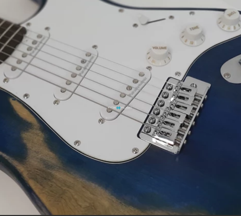 Newen Relic Finish Stratocaster Electric Guitar White Oak Wood 