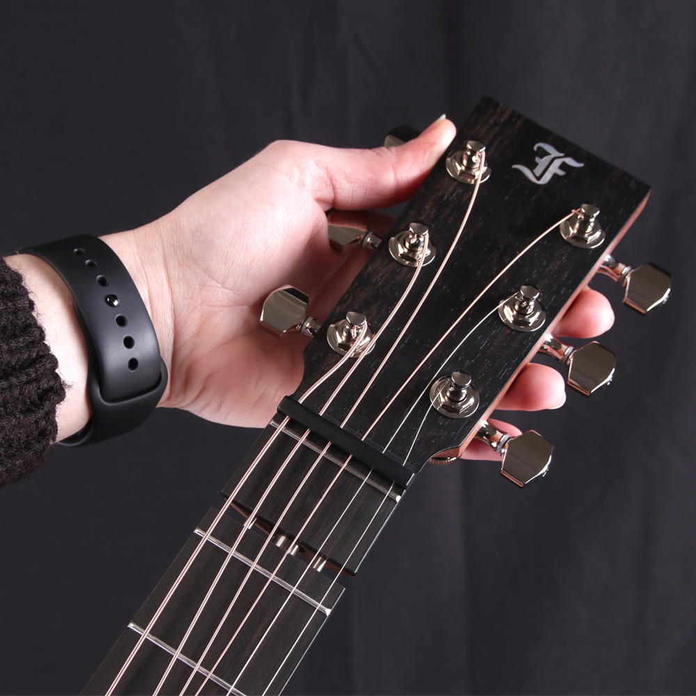 Furch LJ10-CM Little Jane Unique foldable travel guitar